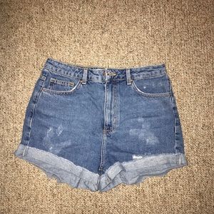Forever 21 denim cutoff shorts!!